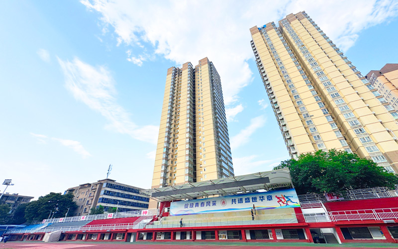 清听声学案例背景：西安市育才中学
